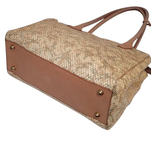 Brahmin Ashby Tote in Beige Parker. Embossed Leather & Very Light Weight Beige - Picture 6 of 7